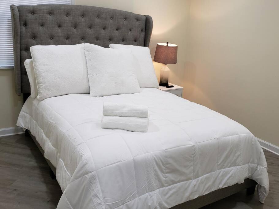 Cozy 2 Bedroom Pineville-Matthews Duplex Sleeps 8 Charlotte Dış mekan fotoğraf